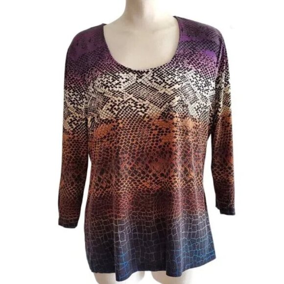 Chico’s Multicolor Animal Print Scoop Neck 3/4 Sleeve Tee-shirt Size L (2) - Picture 3 of 15